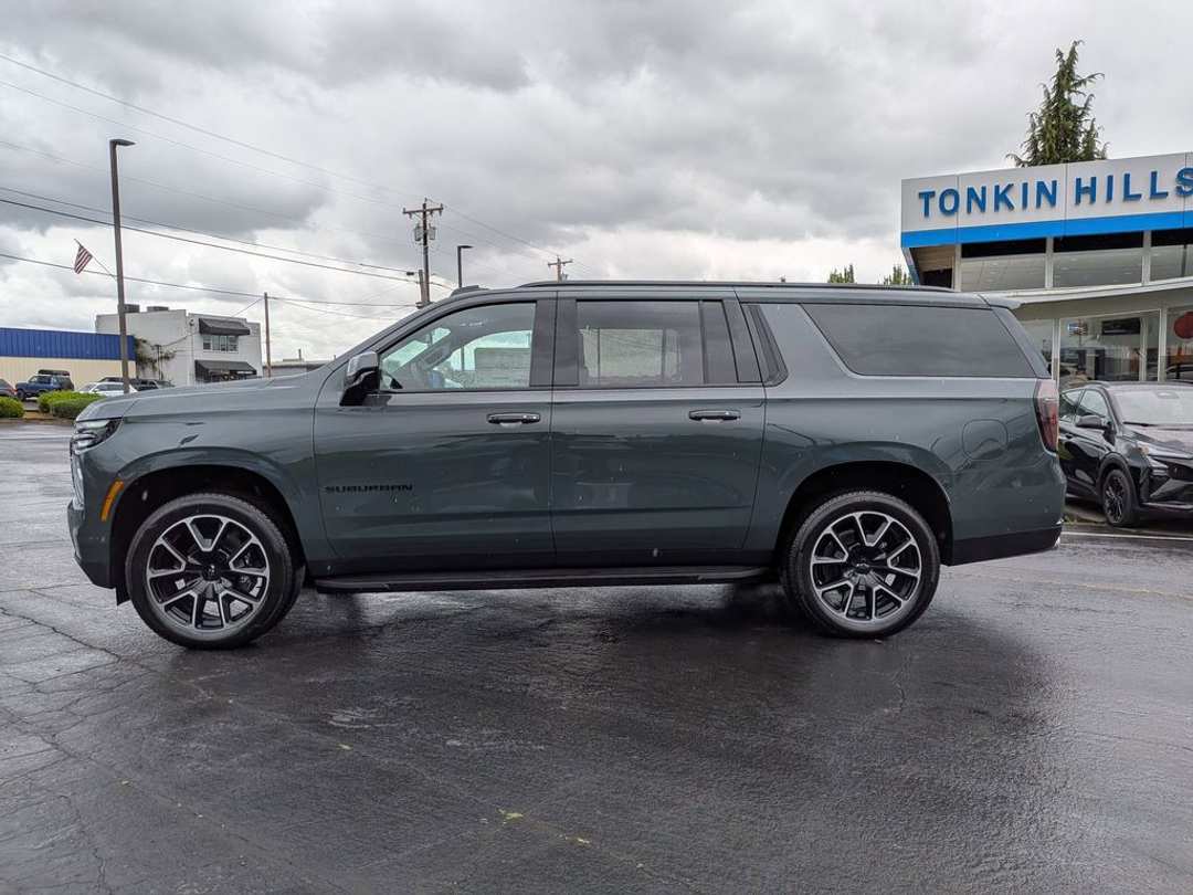 2026 Chevrolet Suburban RST - Image 3