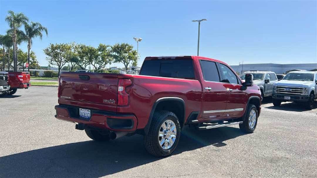 2024 Chevrolet Silverado 2500Hd High Country - Image 3