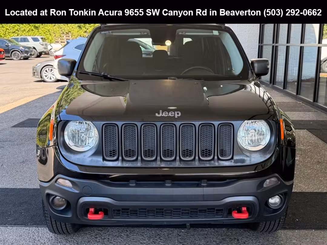 2016 Jeep Renegade Trailhawk - Image 3