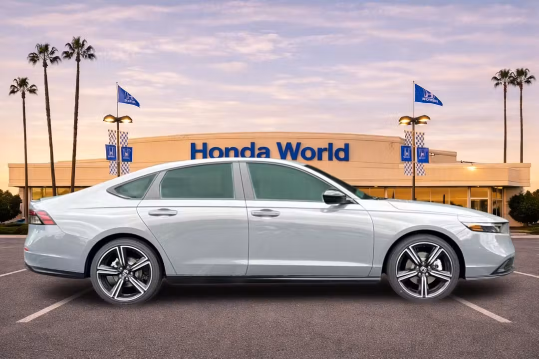 2026 Honda Accord Hybrid Sport - Image 3