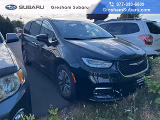 2023 Chrysler Pacifica Hybrid Touring L