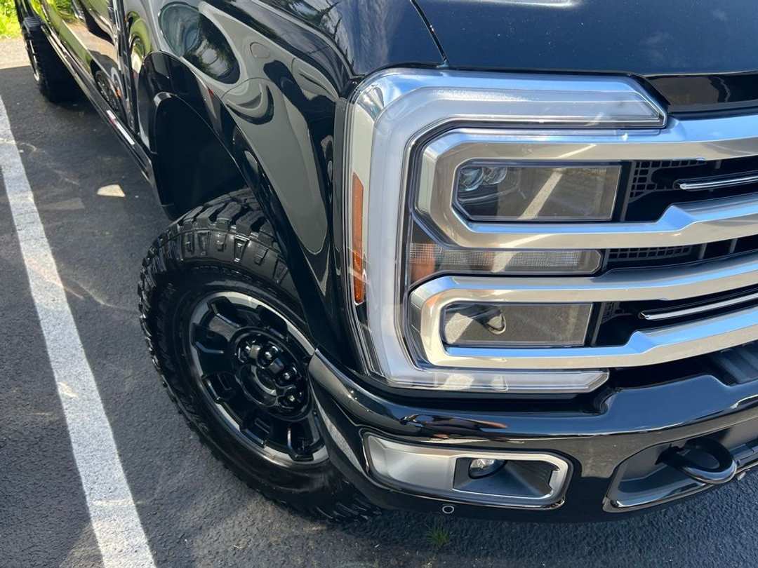 2026 Ford F-350Sd Platinum - Image 2