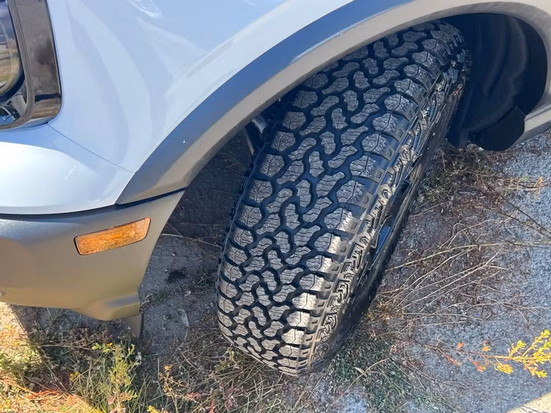 2026 Ford Bronco Sport Outer Banks - Image 3