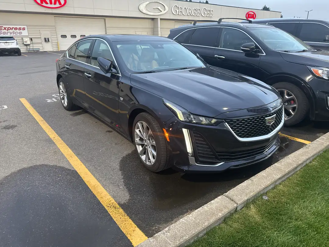 2021 Cadillac Ct5 Premium Luxury - Image 2