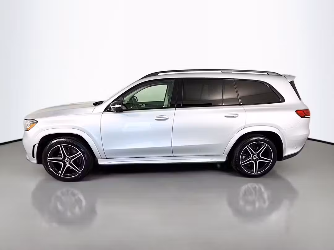 2022 Mercedes-Benz GLS GLS 450 - Image 2