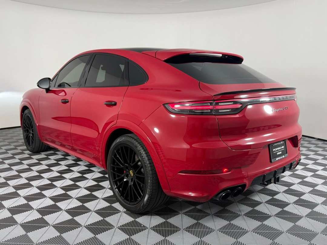 2021 Porsche Cayenne GTS - Image 3