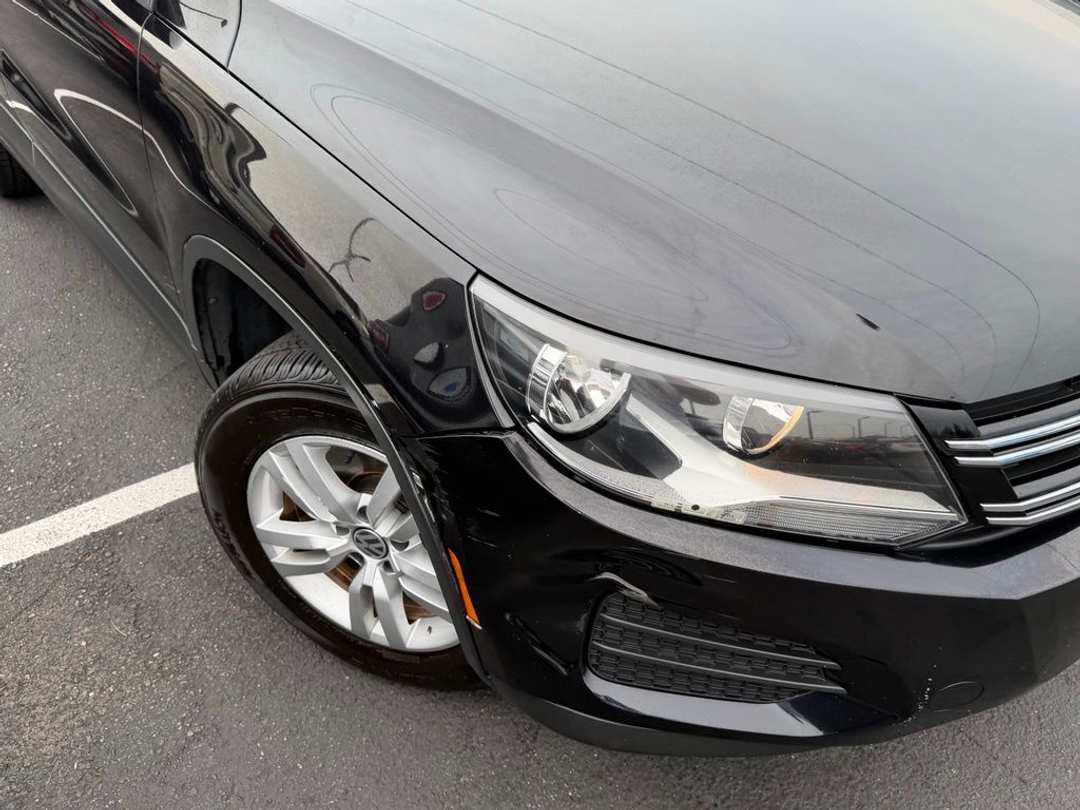 2016 Volkswagen Tiguan S - Image 2