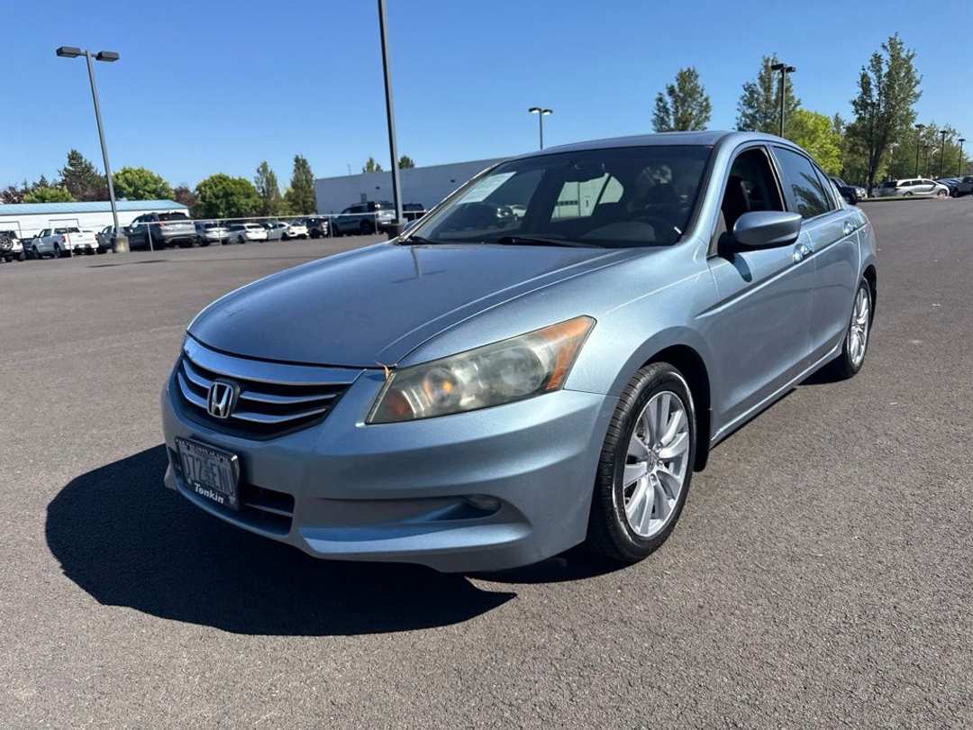 2011 Honda Accord EXL - Image 3