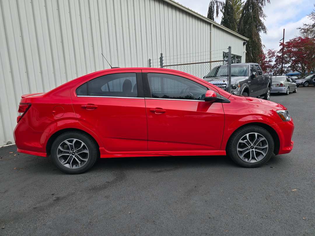 2018 Chevrolet Sonic LT - Image 3