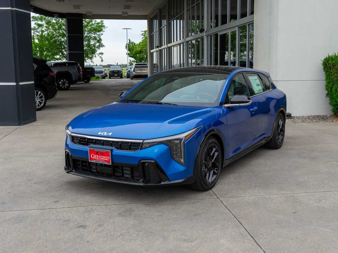 2026 Kia K4 GTLine Turbo - Image 3