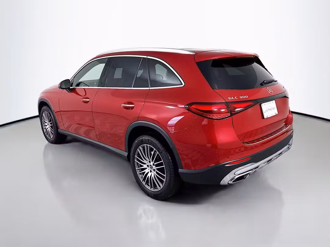 2026 Mercedes-Benz GLC GLC 300 - Image 3