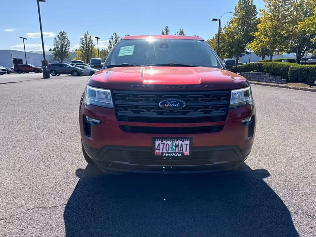 2019 Ford Explorer XLT - Image 2