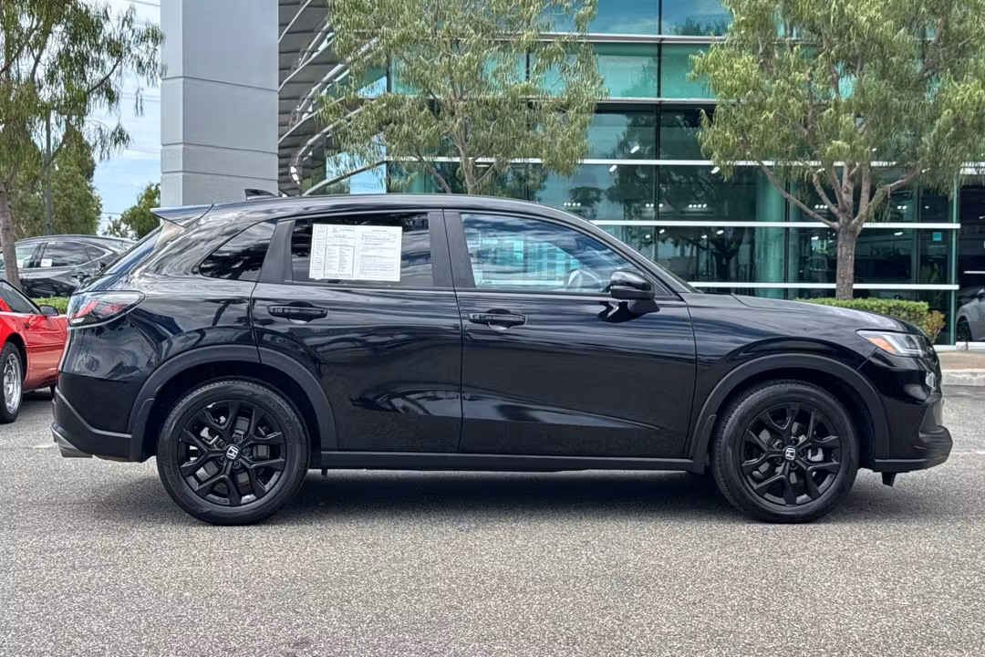 2024 Honda HR-V Sport - Image 3