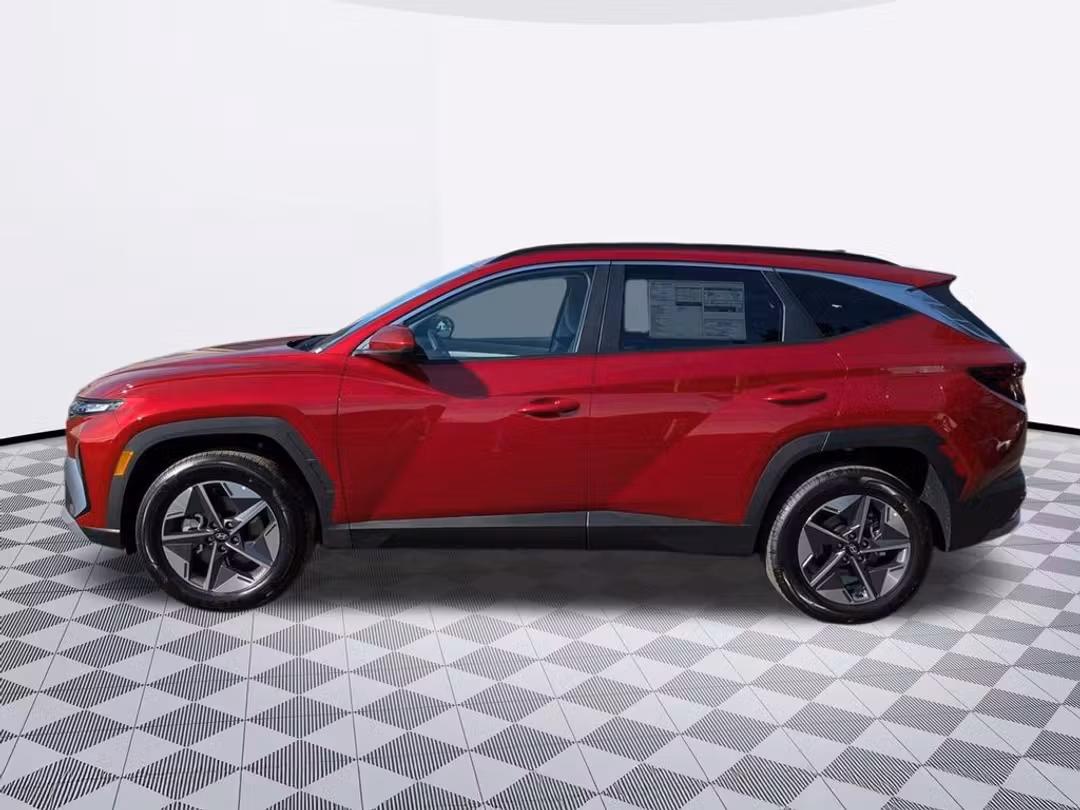 2026 Hyundai Tucson Hybrid SEL - Image 3