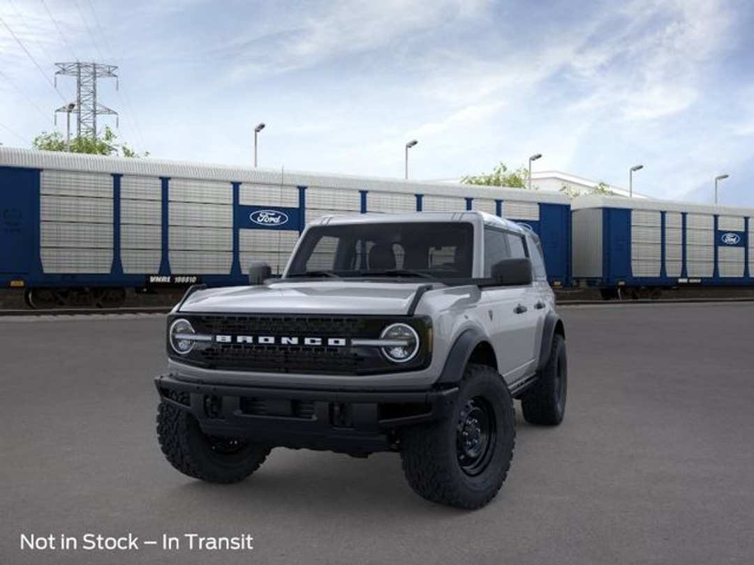 2026 Ford Bronco Badlands - Image 2