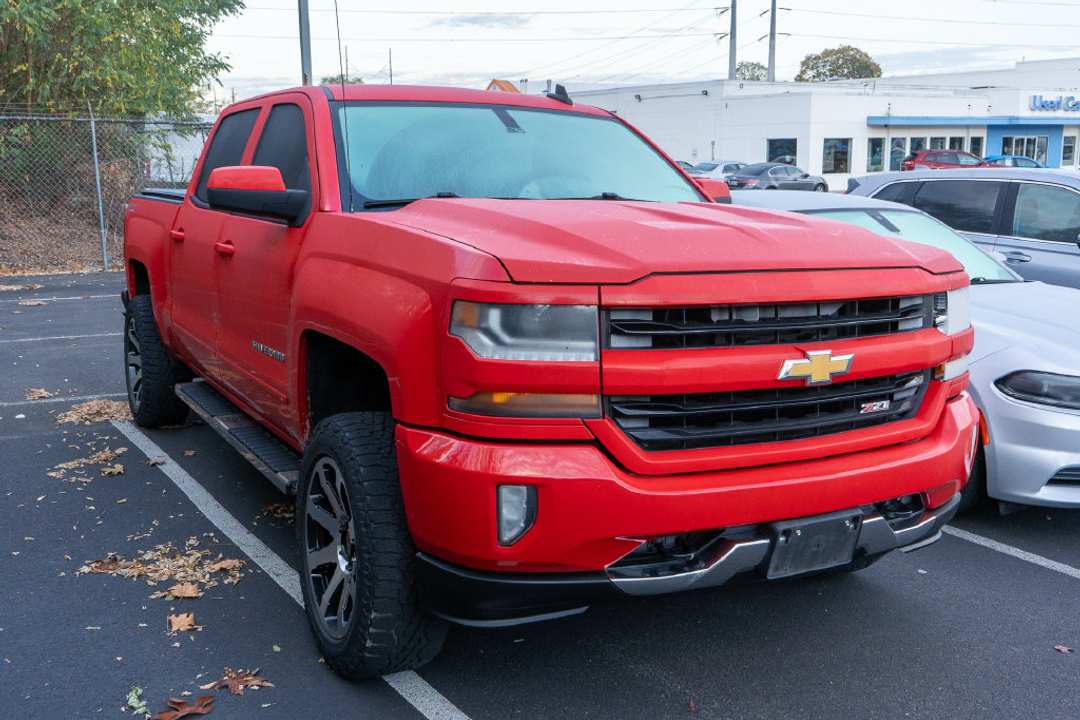 2016 Chevrolet Silverado 1500 LT - Image 3