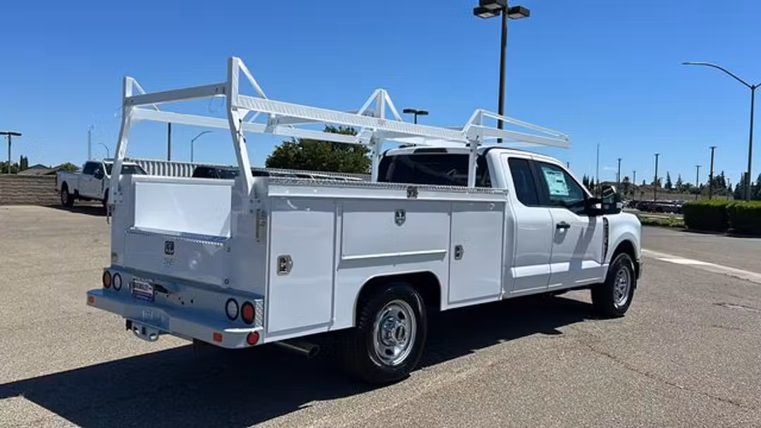 2026 Ford F-350Sd XL - Image 3