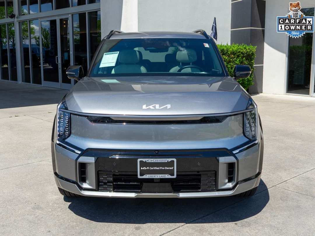 2024 Kia Ev9 GTLine - Image 2