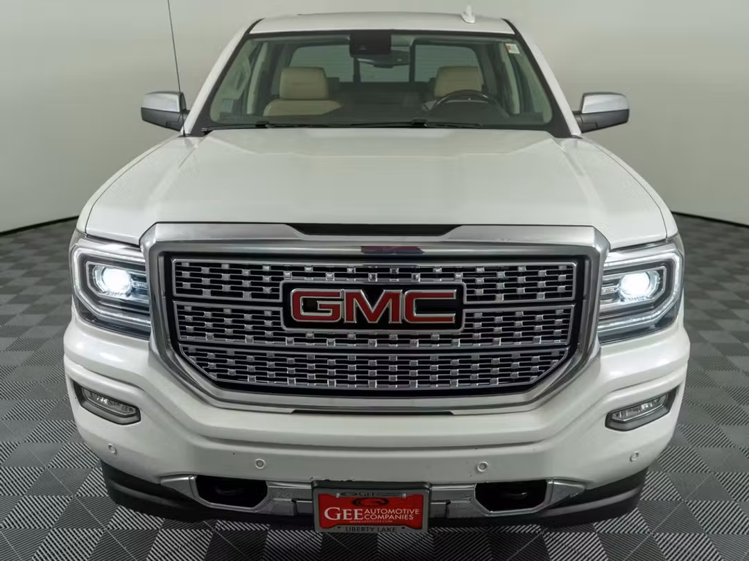 2018 GMC Sierra 1500 Denali - Image 2