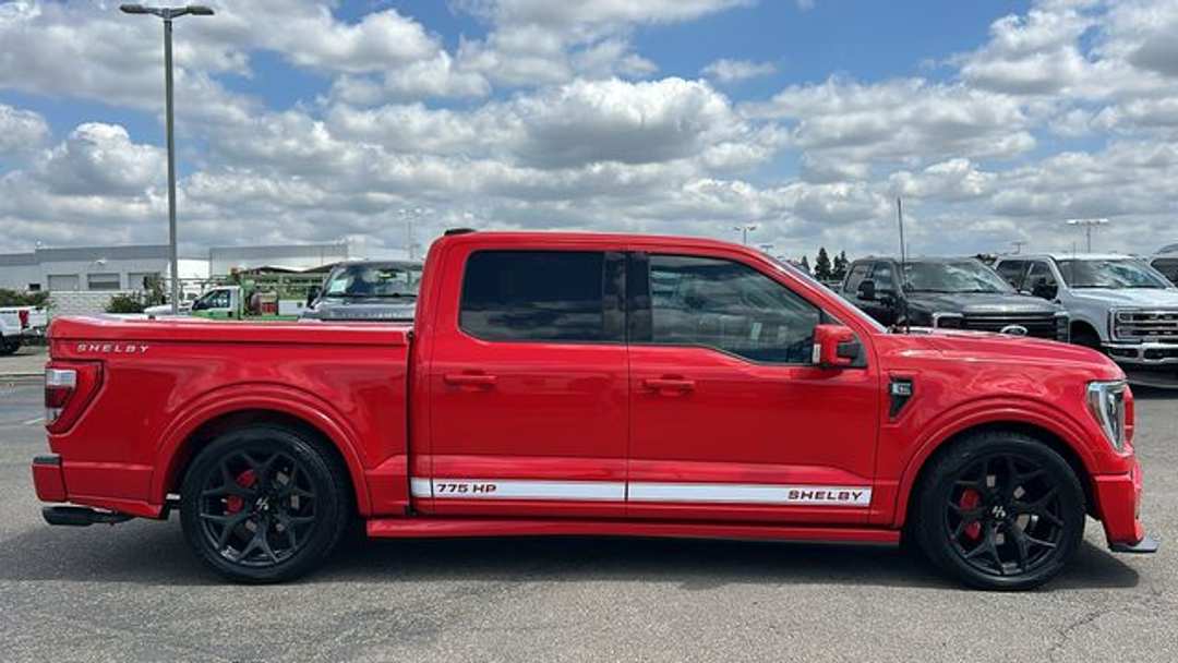 2021 Ford F-150 Lariat - Image 2