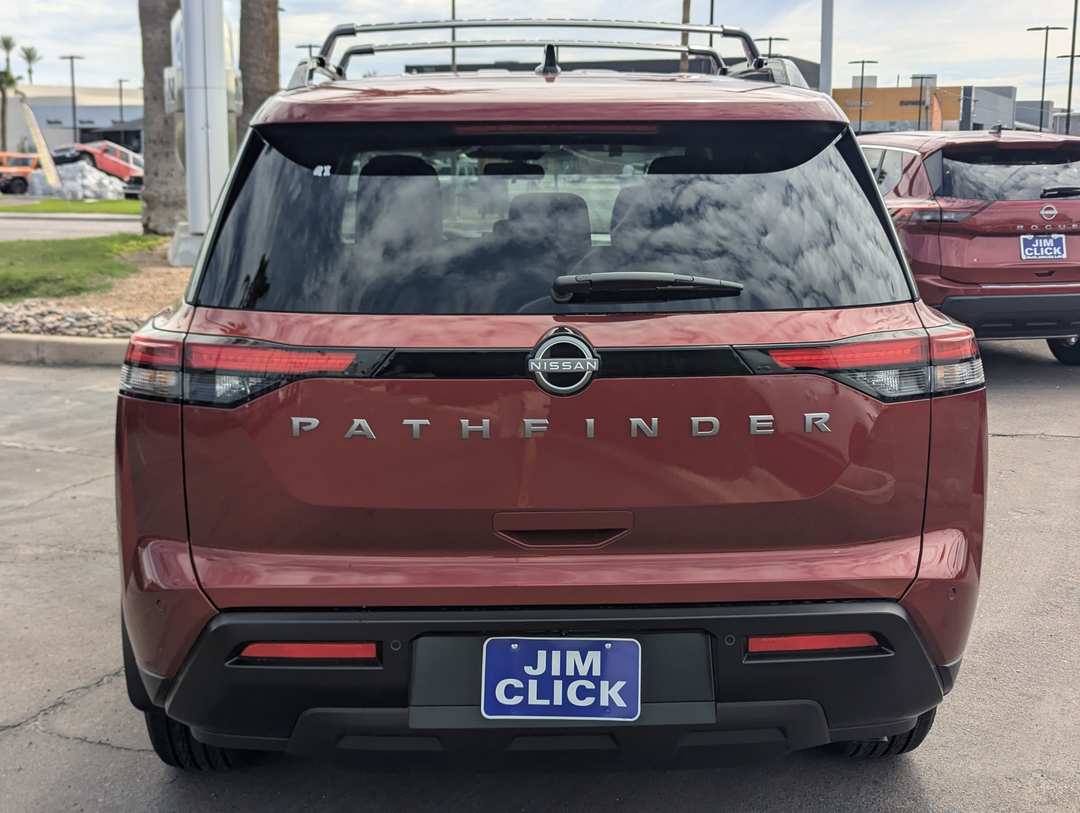2026 Nissan Pathfinder SV - Image 3
