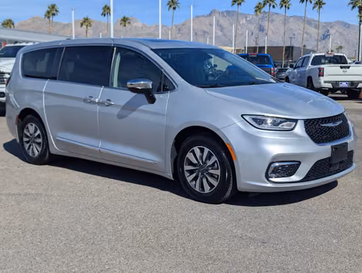2023 Chrysler Pacifica Hybrid Limited