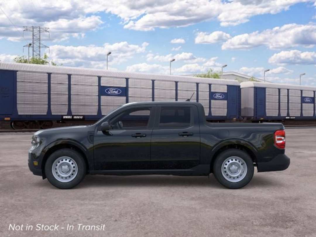 2026 Ford Maverick XL - Image 3