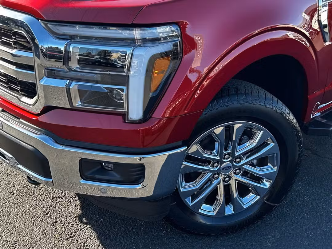 2026 Ford F-150 Lariat - Image 2