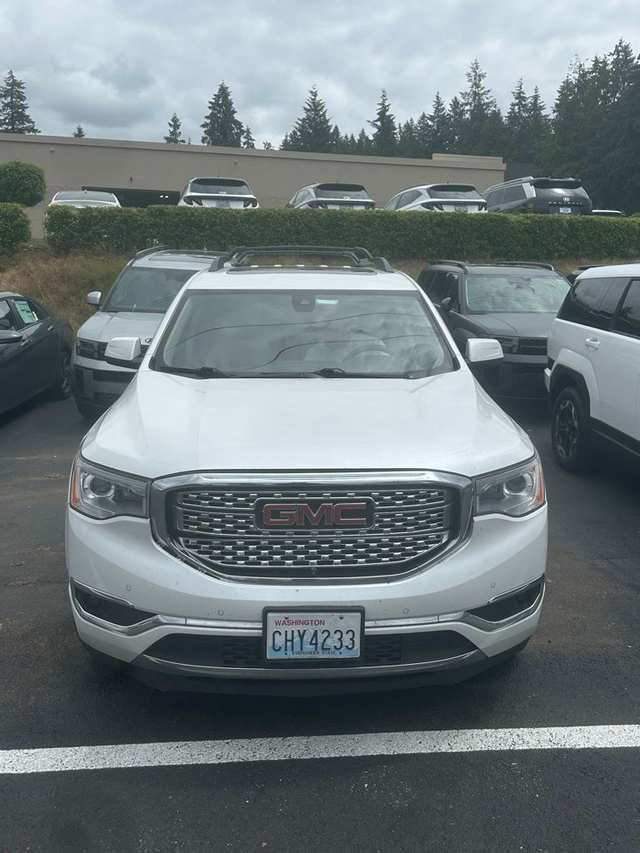 2017 GMC Acadia Denali