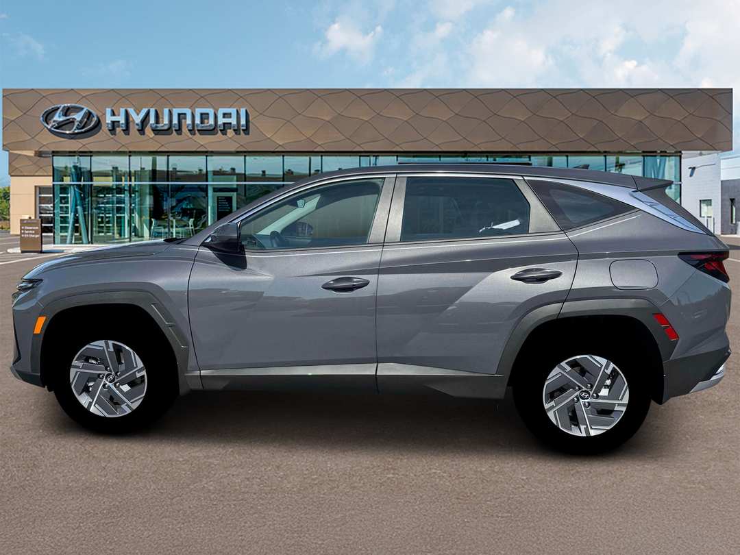 2026 Hyundai Tucson Hybrid Blue SE - Image 3