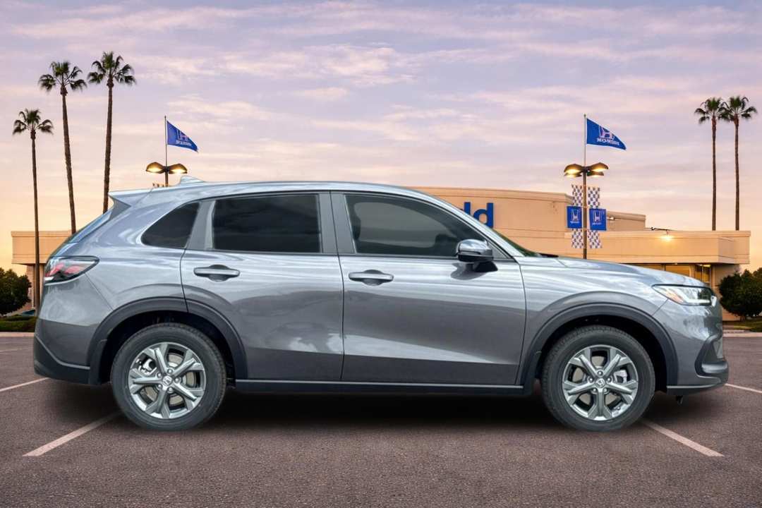 2027 Honda HR-V LX - Image 3