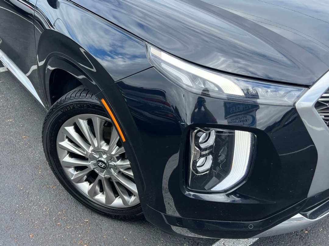 2020 Hyundai Palisade Limited - Image 2