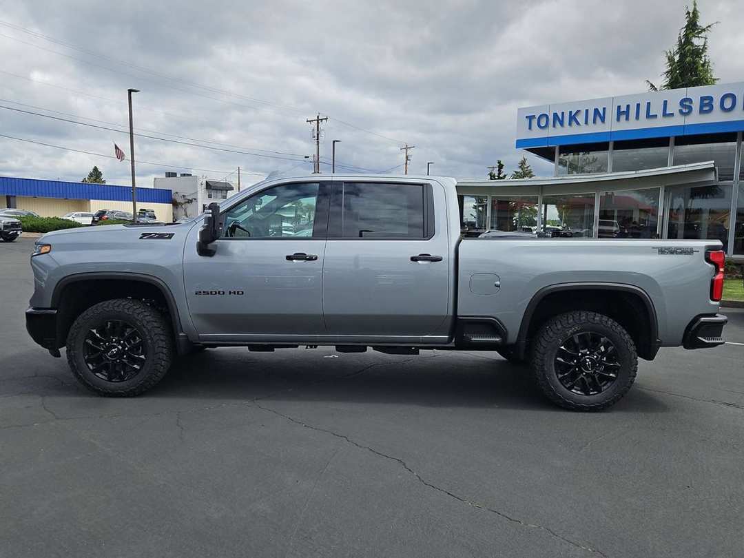 2026 Chevrolet Silverado 2500Hd LTZ - Image 3