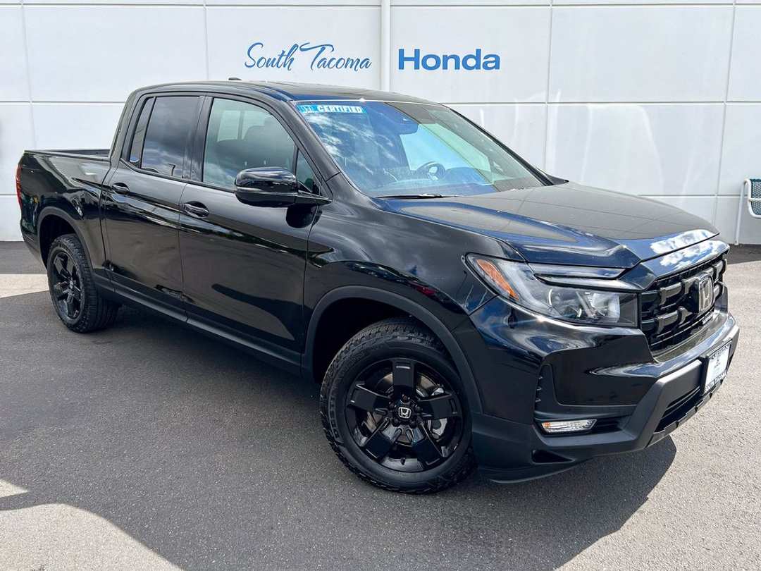 2025 Honda Ridgeline Black Edition - Image 2