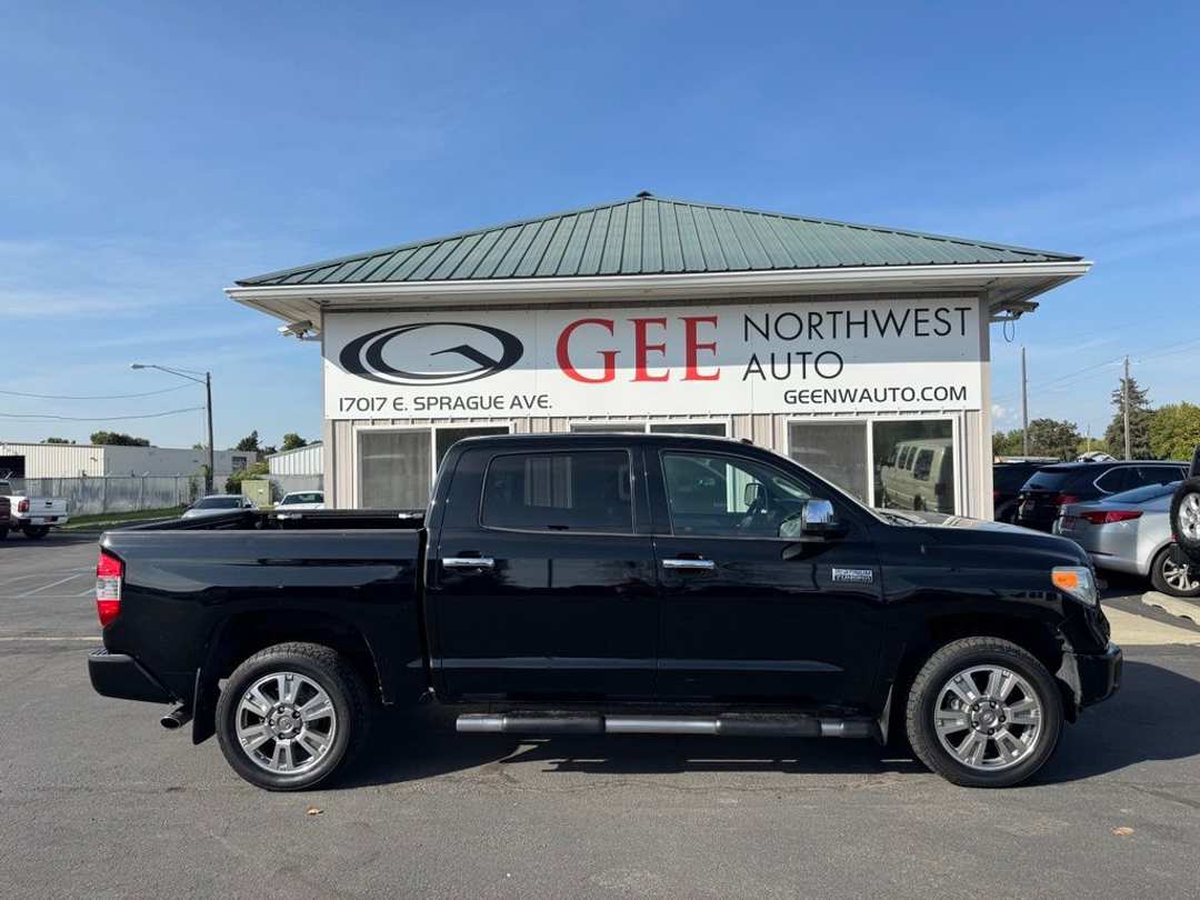 2014 Toyota Tundra Platinum - Image 2