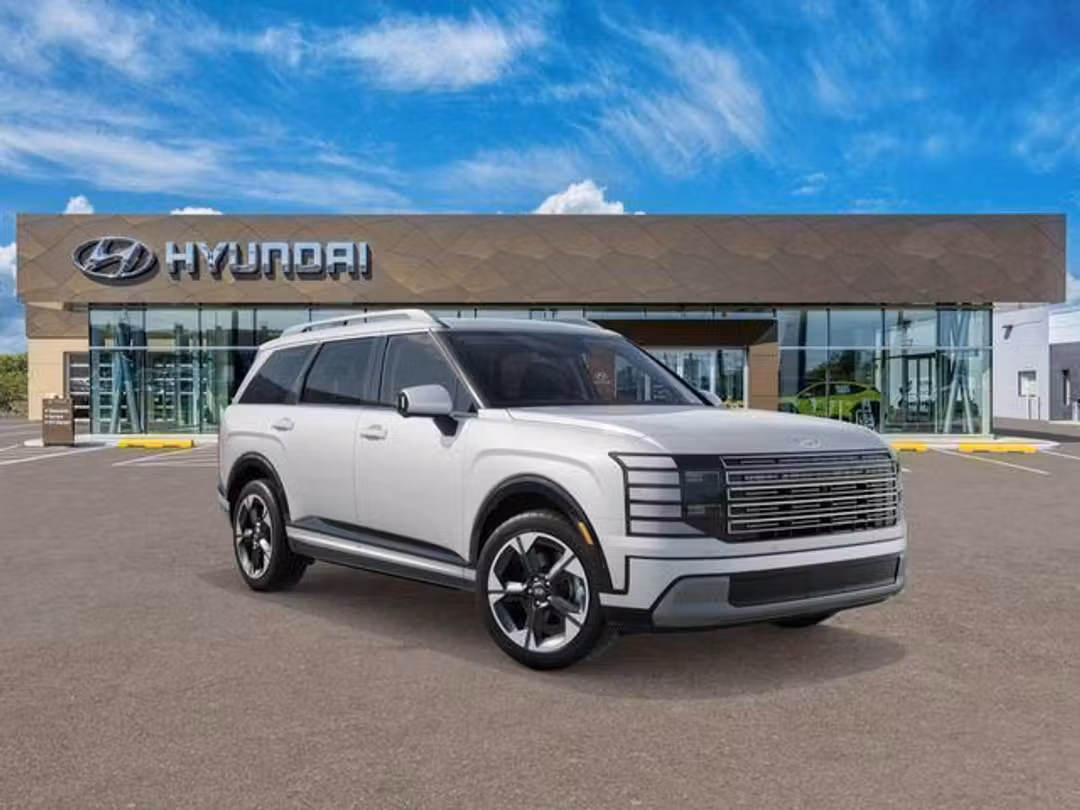 2026 Hyundai Palisade Limited - Image 2