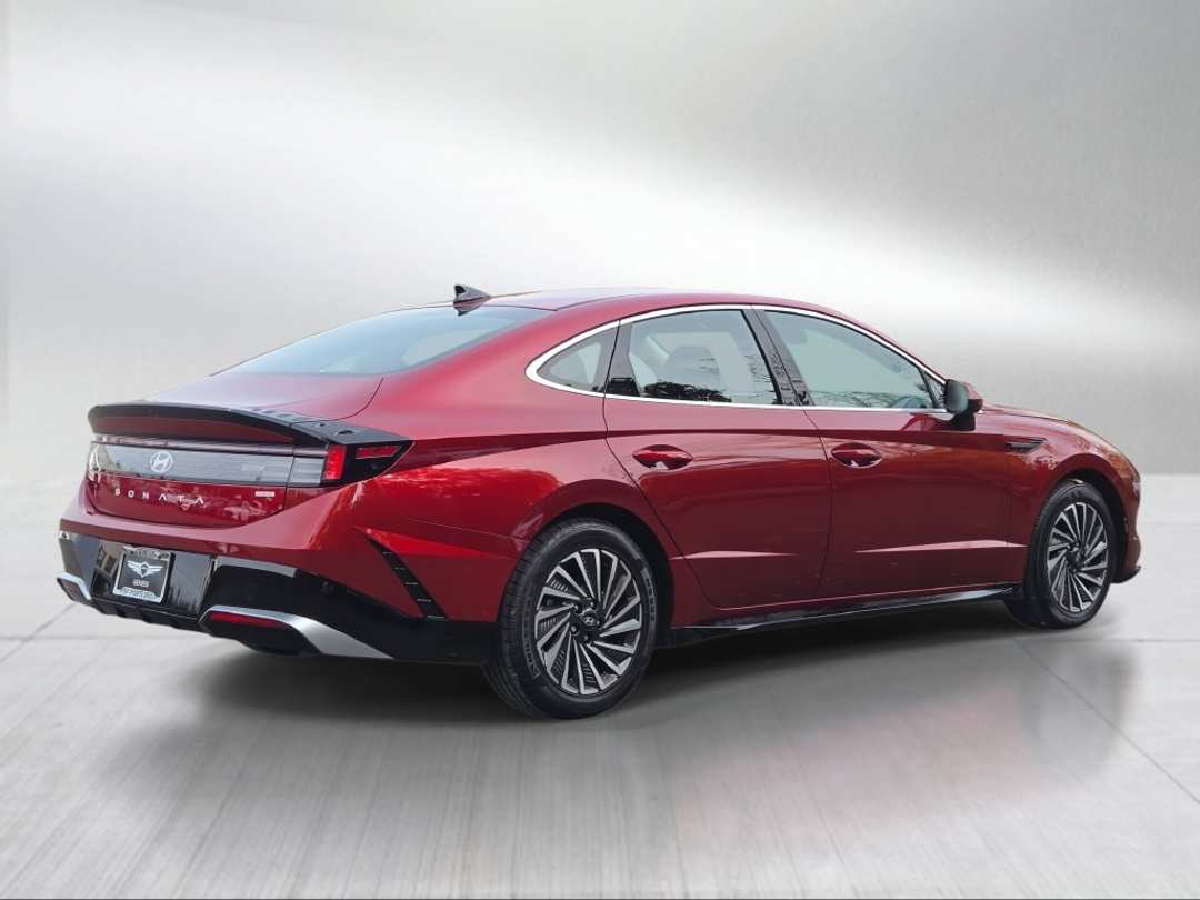2024 Hyundai Sonata Hybrid SEL - Image 3
