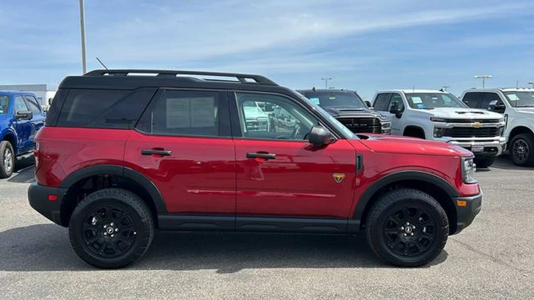 2025 Ford Bronco Sport Badlands - Image 2