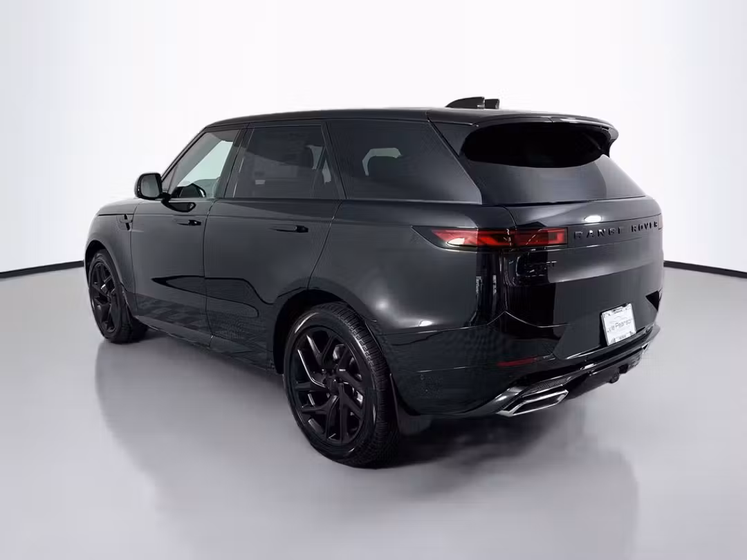 2026 Land Rover Range Rover Sport Dynamic SE - Image 3