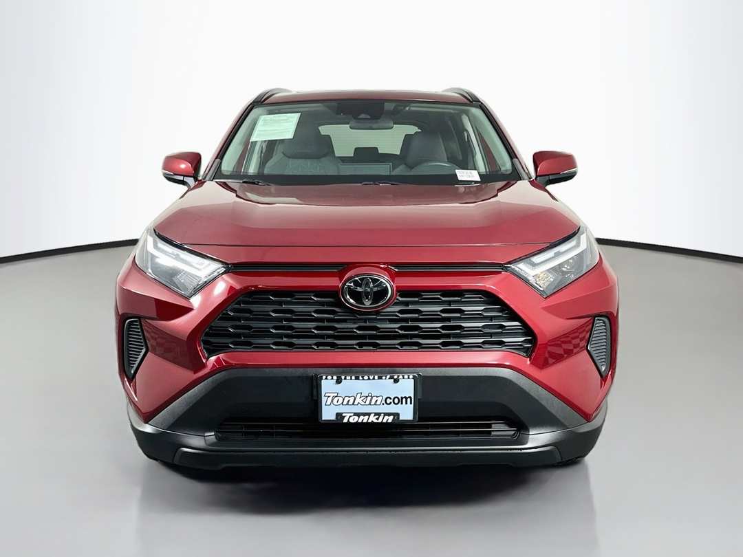 2022 Toyota Rav4 XLE - Image 2