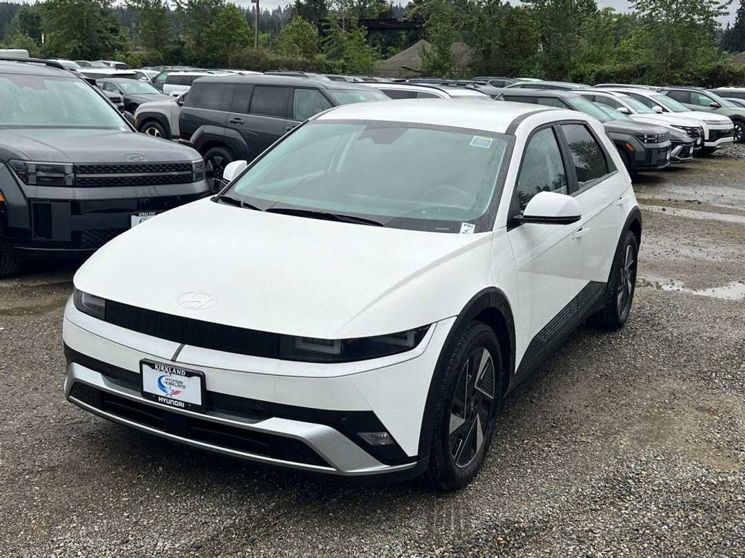 2026 Hyundai Ioniq 5 SEL - Image 3