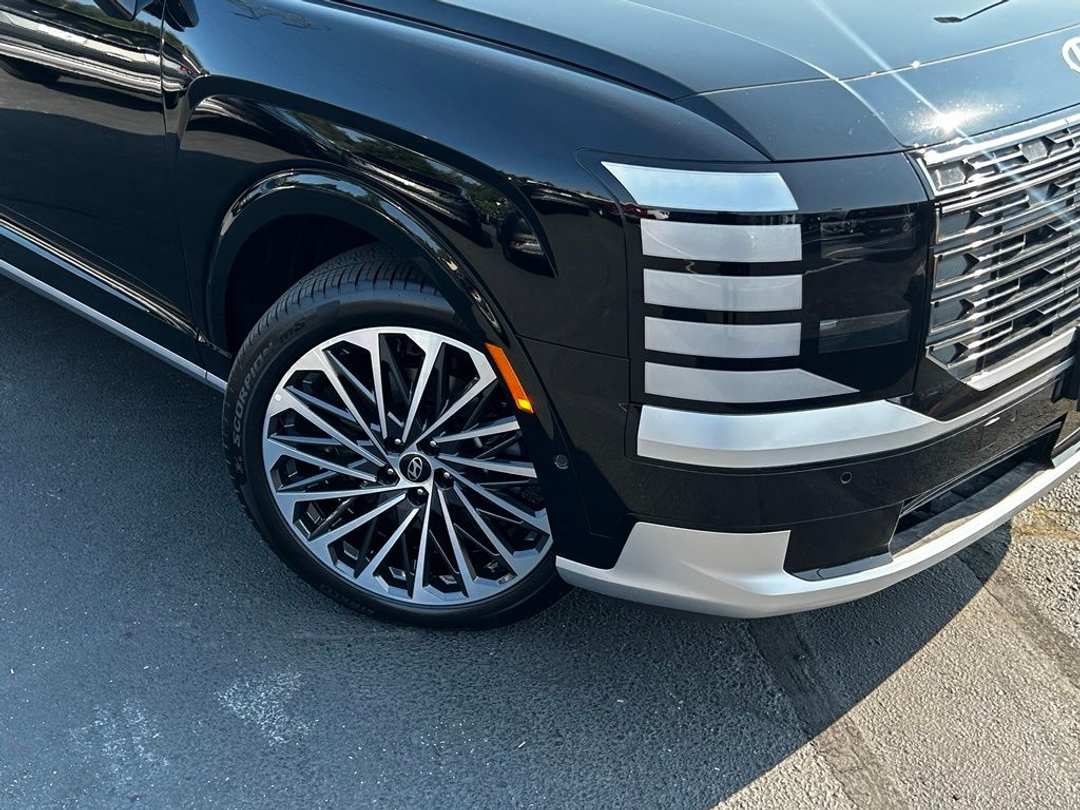 2026 Hyundai Palisade Hybrid Calligraphy - Image 2