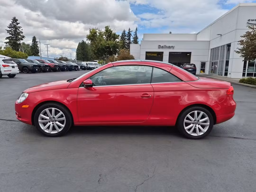 2010 Volkswagen Eos Komfort Edition - Image 3