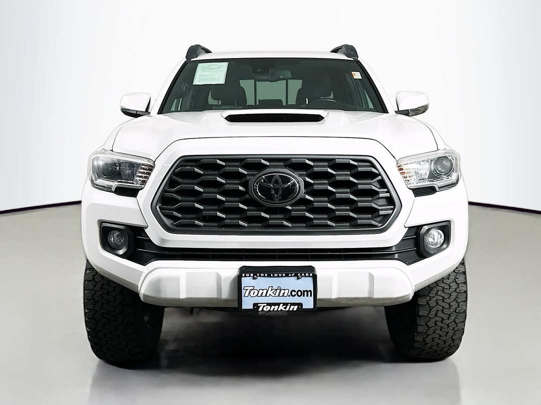 2021 Toyota Tacoma TRD Sport - Image 3