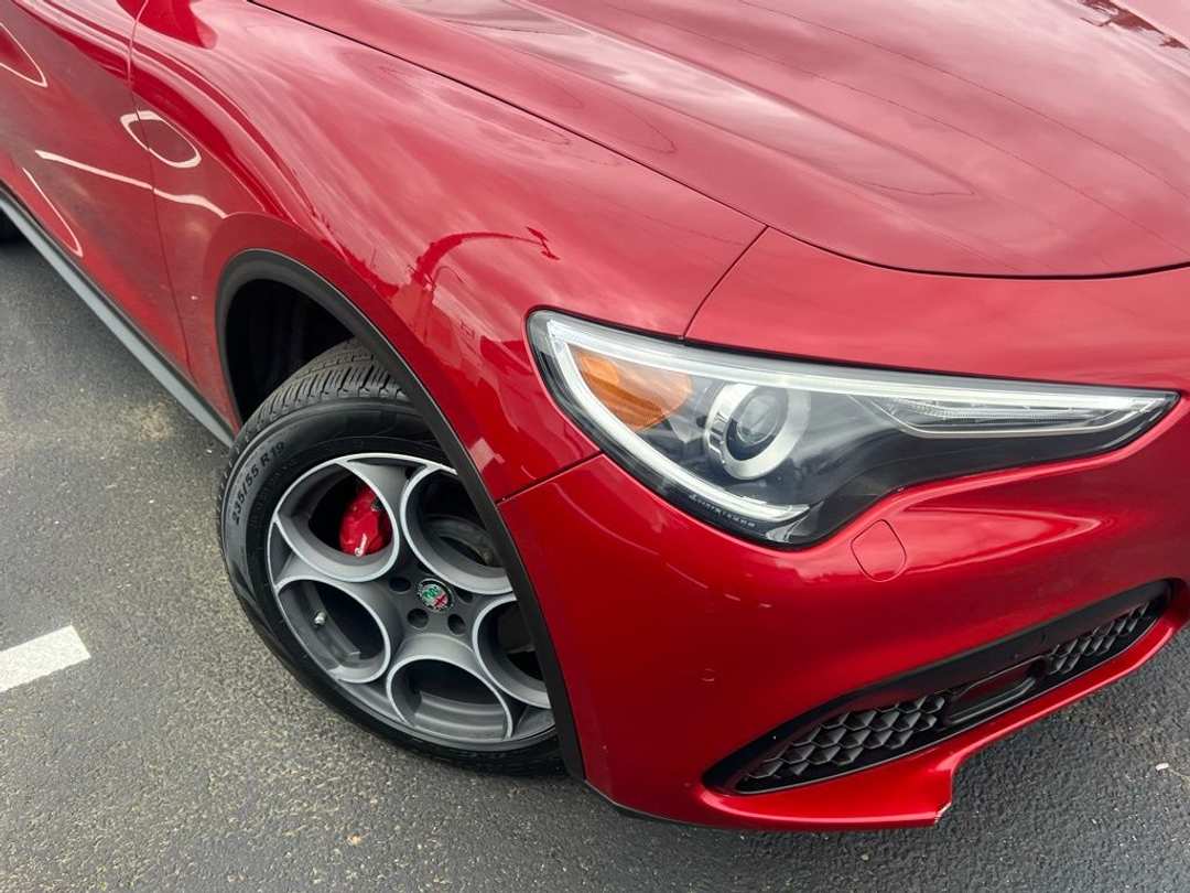 2019 Alfa Romeo Stelvio Ti Sport - Image 2