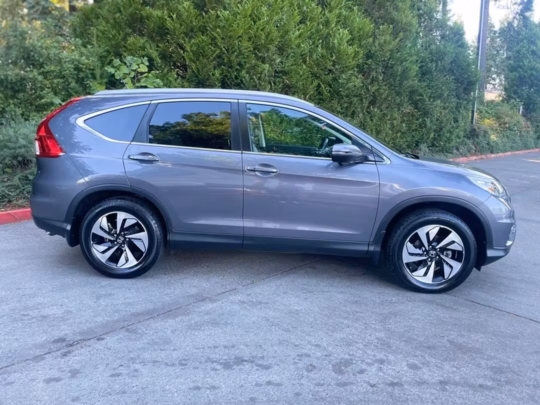 2016 Honda CR-V Touring - Image 3