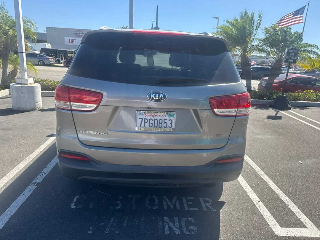 2016 Kia Sorento LX - Image 3