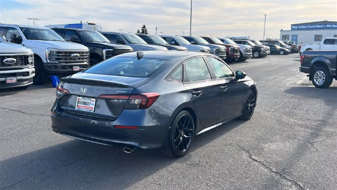 2025 Honda Civic Sport - Image 3