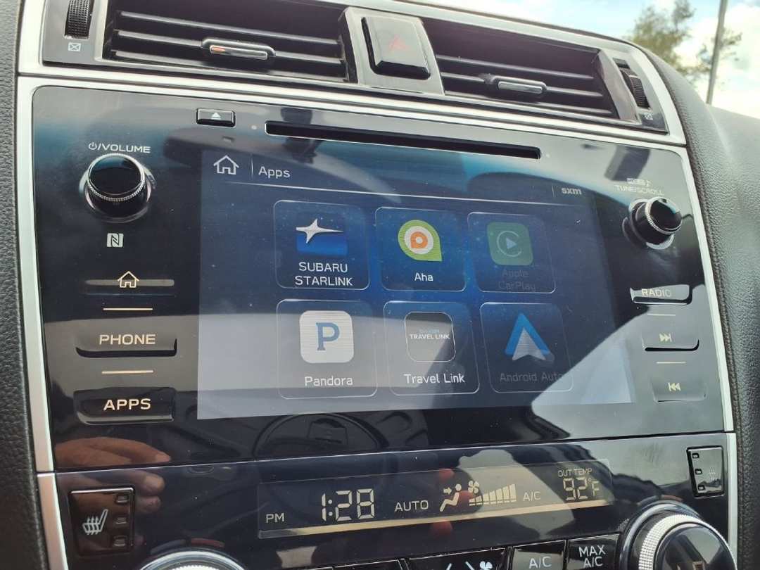 2018 Subaru Outback 2.5i - Image 3
