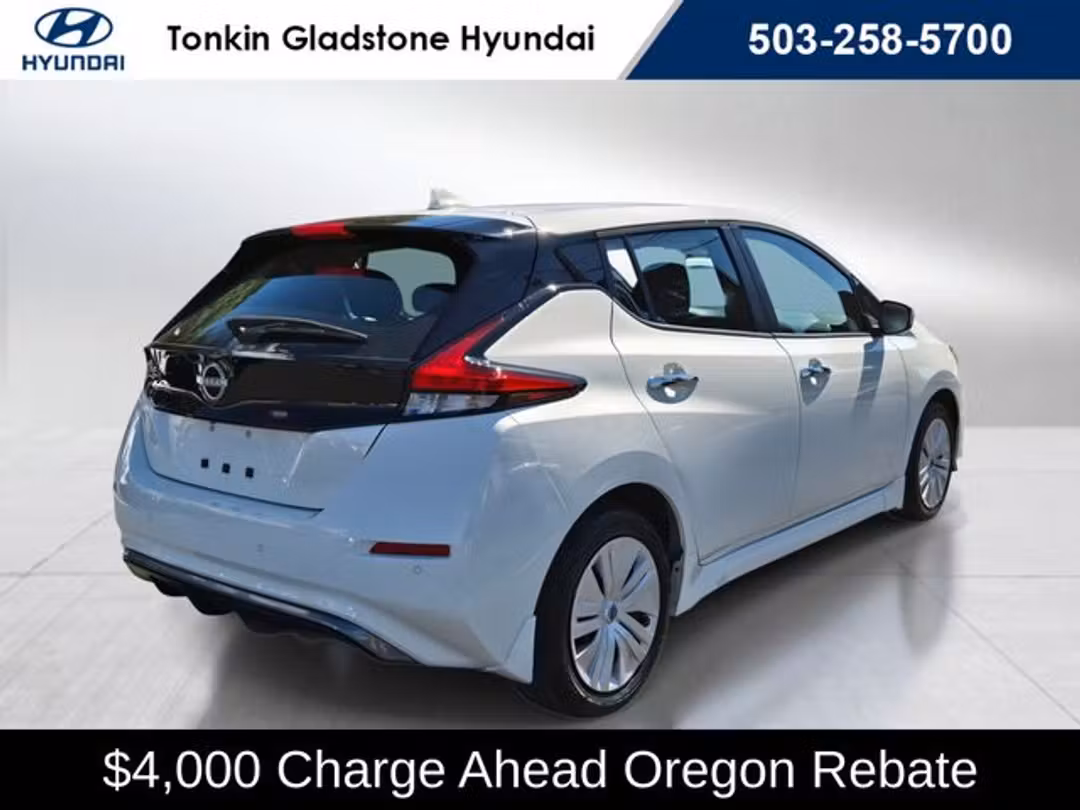 2025 Nissan LEAF S - Image 3